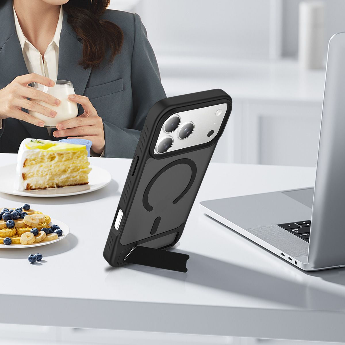 Tilt 45° Frosted Magnetic Stand Case — 256