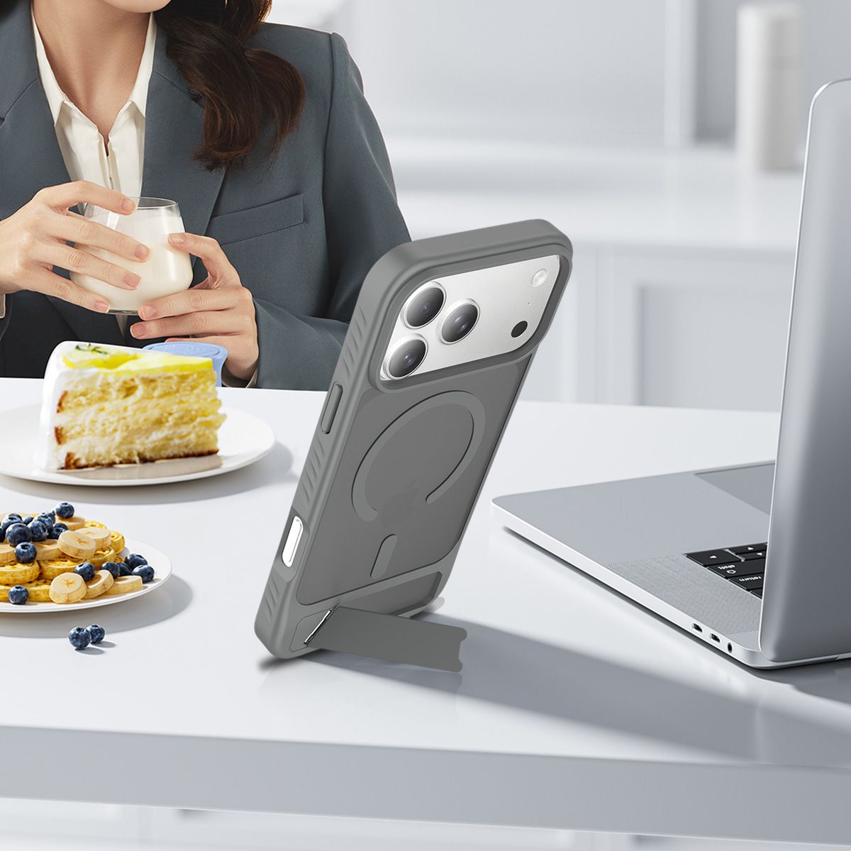 Tilt 45° Frosted Magnetic Stand Case — 300